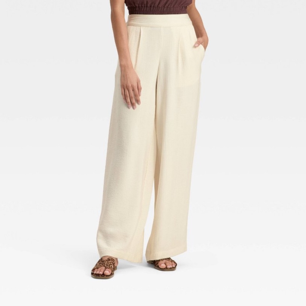 a new day Cream Wide Leg Pants High-Waisted NWT Size Medium